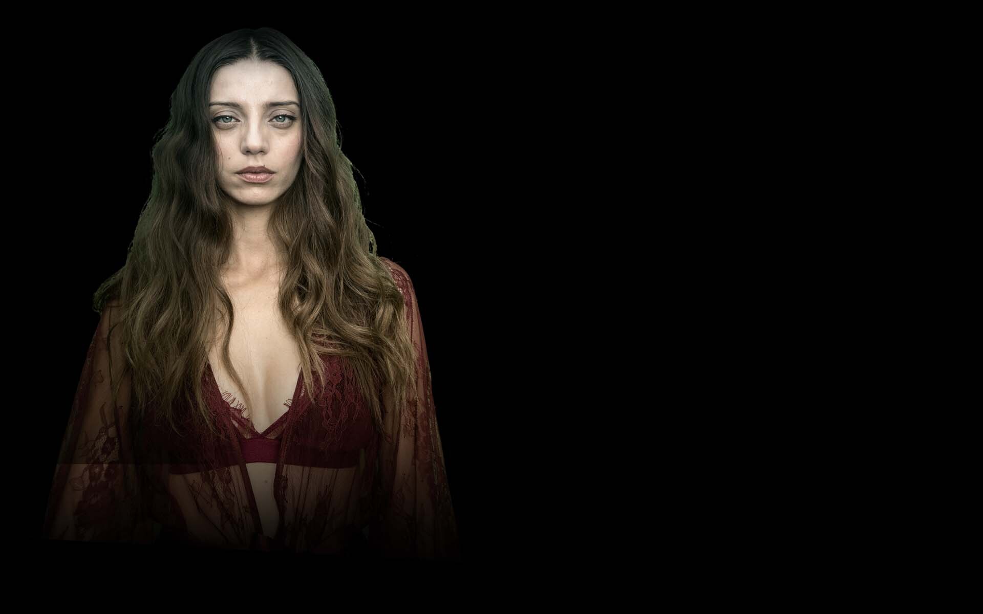 Angela Sarafyan